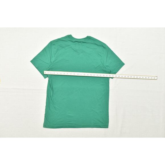 Nike The Nike Tee Men's Regular Size M Green Cotton T-Shirt Swoosh - Picture 3 of 8